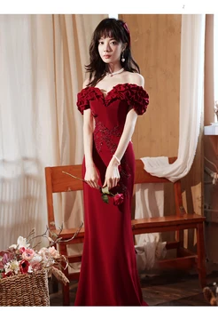Леки луксозни вечерни рокли вино-червено, ново женствена рокля с открити рамене, расшитое мъниста, с влак под формата на рибено опашката, дамски рокли-русалки