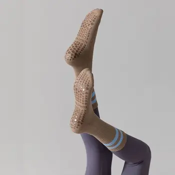 Еластичен памук за жените, силиконови нескользящие чорапи за фитнес, тичане, дамски трикотаж носочные изделия, чорапи на райета, чорапи за йога, чорапи за пилатес