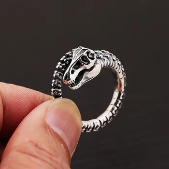Купи уникален пръстен от сребро 925 проба, елегантен светъл черен пръстен с кост от динозавър, безименния пръст, за жени, мъже украса в стил пънк-рок